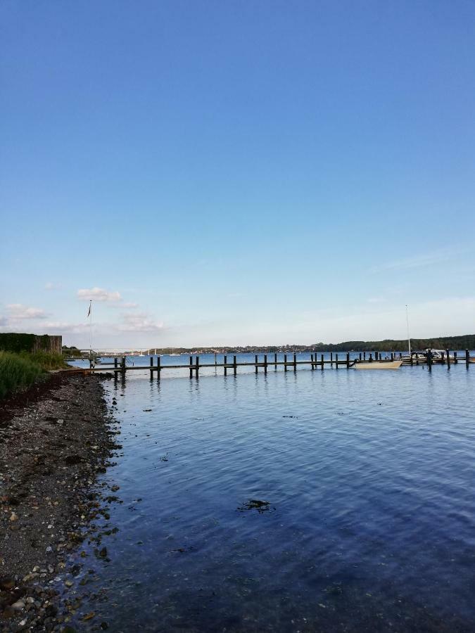 Tankefuld Living'S Horsefarm Apartamento Svendborg Exterior foto